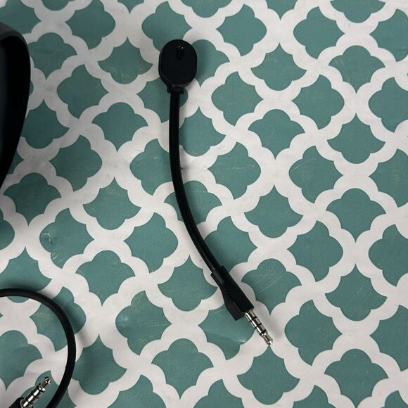 SteelSeries Arctis 1 Wired Gaming Headset – Detachable Clearcast Microphone - Picture 10 of 11